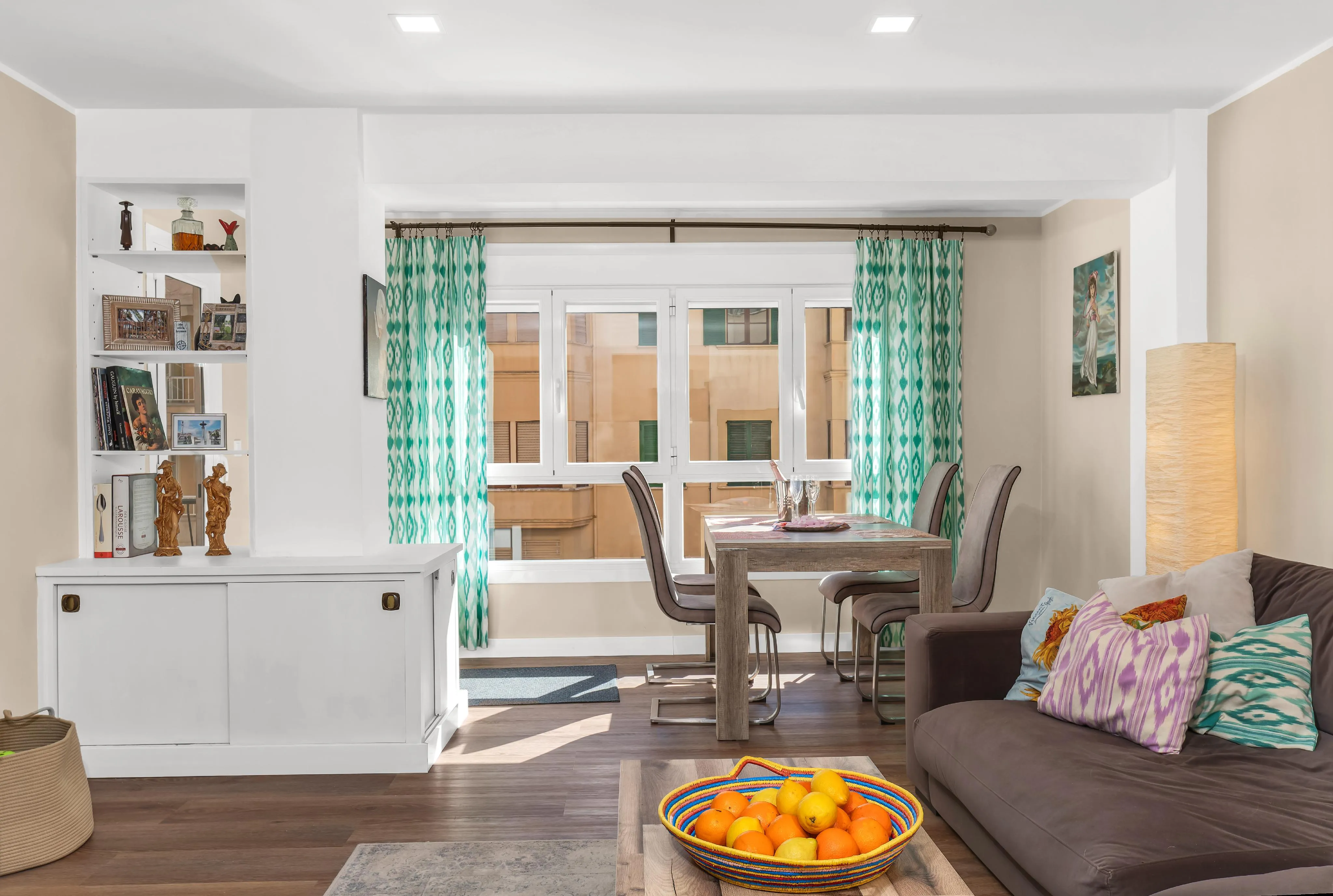 Gerenoveerd en charmant appartement met een unieke indeling-3