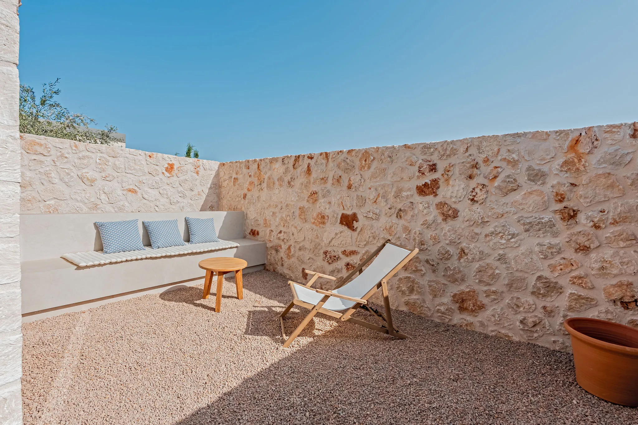 Exclusive new-build finca with sea views in Cala Llombards-18