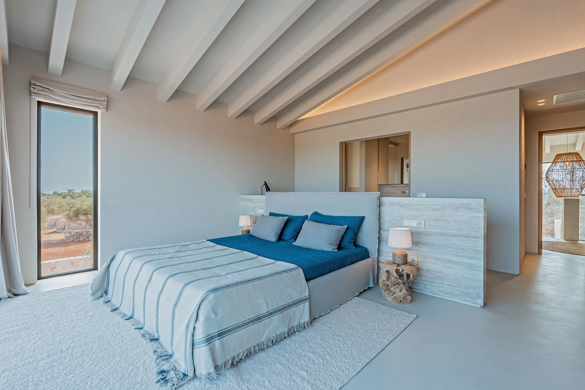 Exclusive new-build finca with sea views in Cala Llombards-13