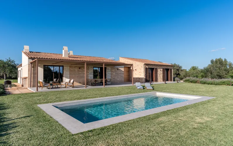 Charmante maison de campagne récemment construite à Inca