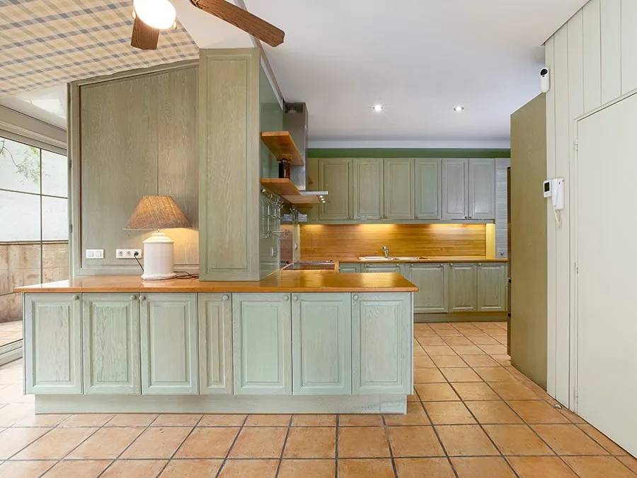 Ruim appartement in een gewilde locatie-10