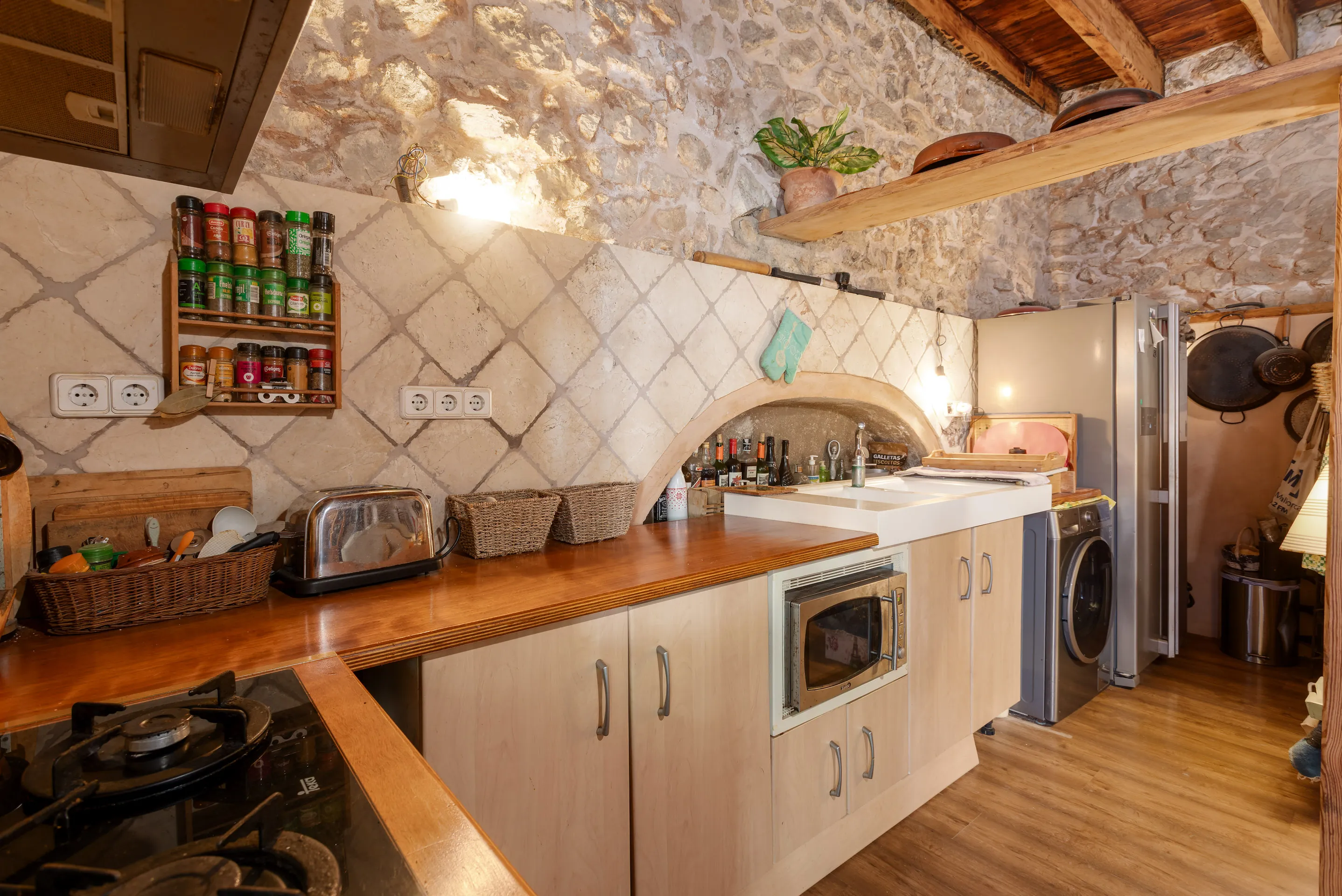 Ground Floor in a 15th-Century Manor-5