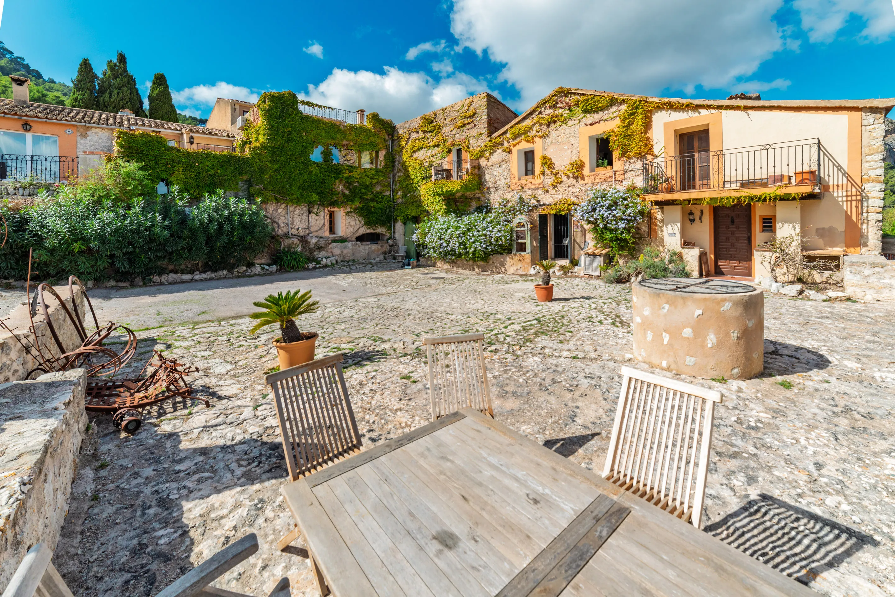 Begane grond in een herenhuis uit de 15e eeuw-19