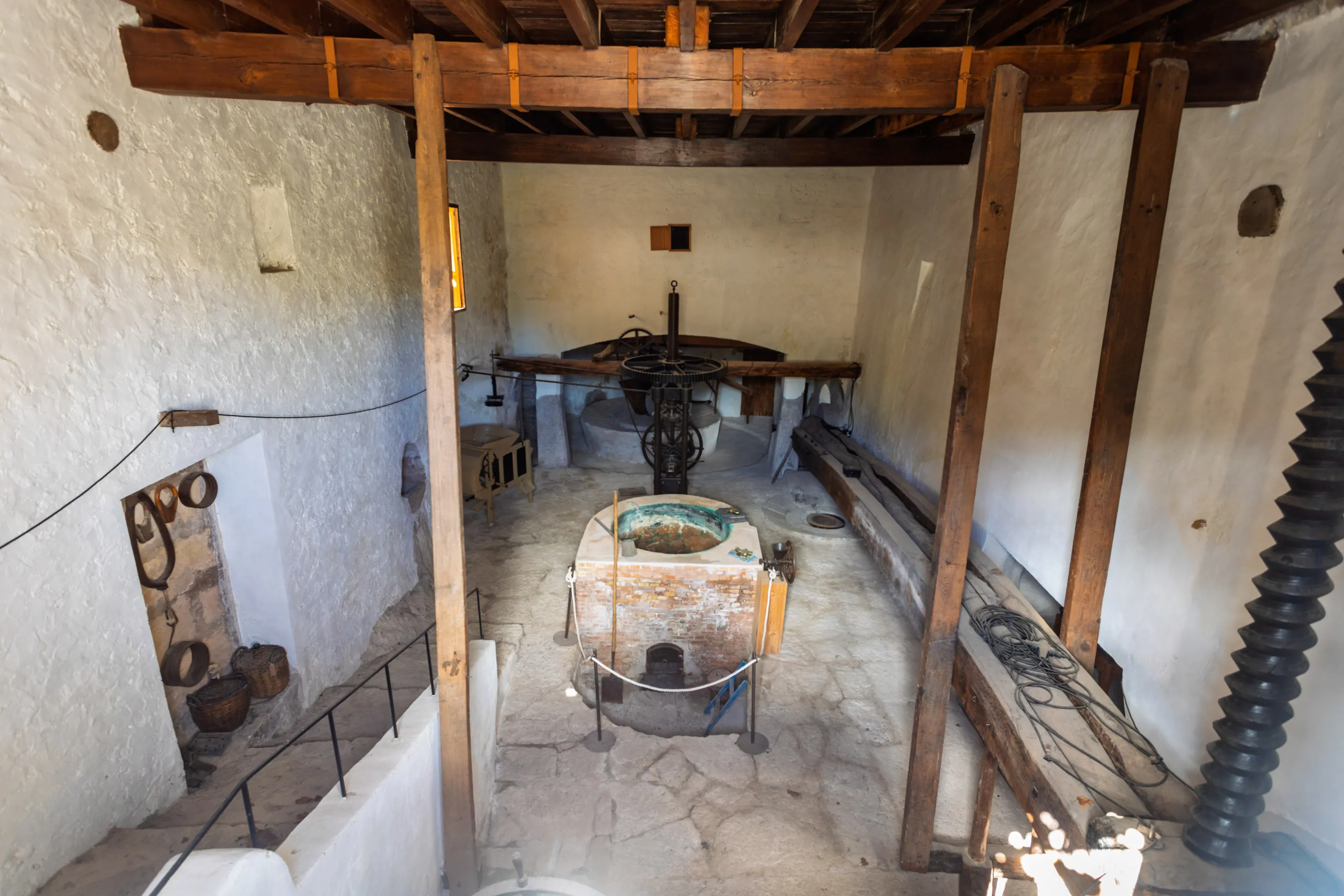 Ground Floor in a 15th-Century Manor-14