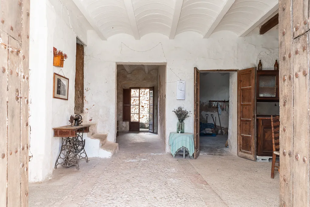 Unikalna wiejska posiadłość do renowacji w pobliżu Manacor-4