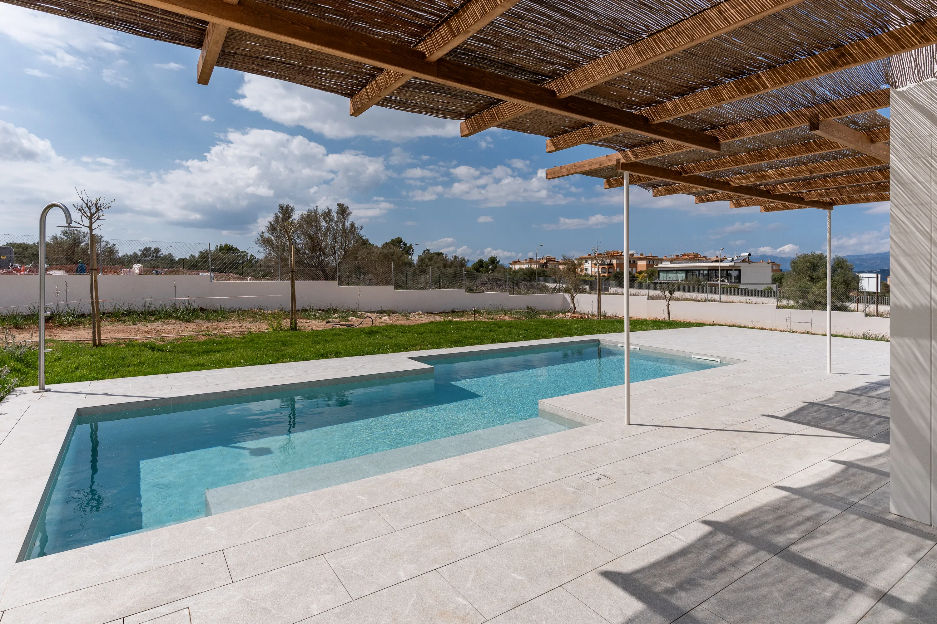 Участок под застройку с лицензией в Сон Гуаль-18