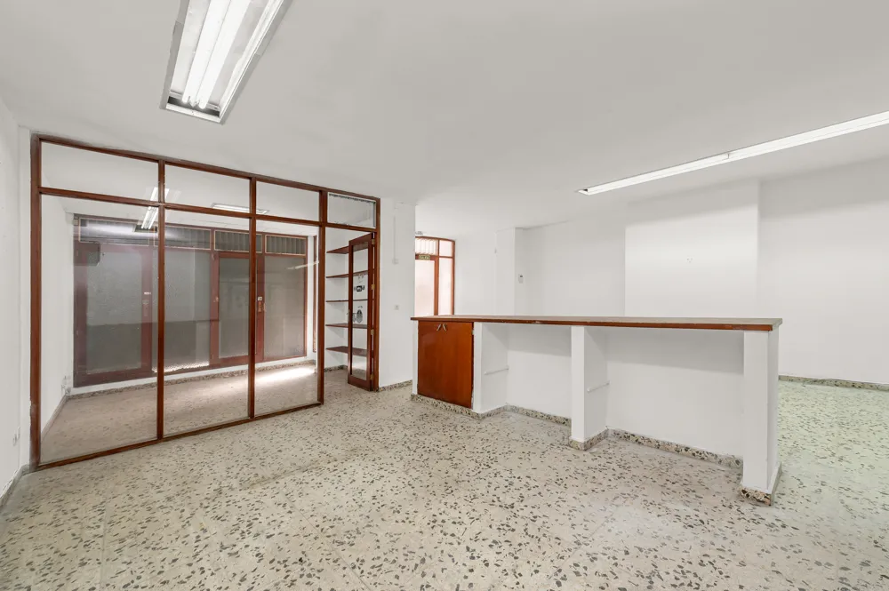 Spacious premises in the center of Palma-3