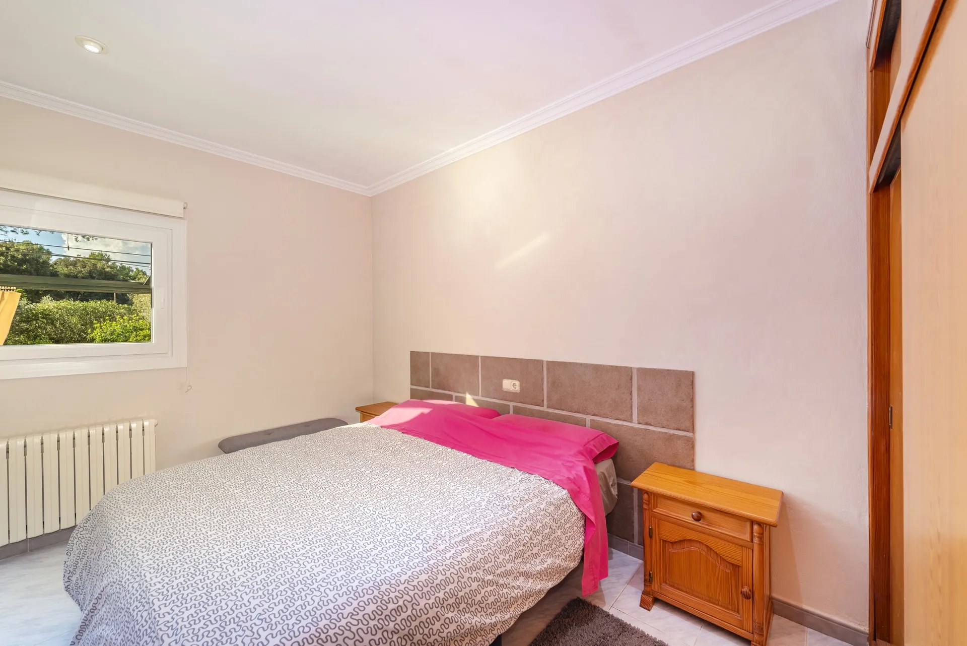 Фантастическая вилла в тихом месте с просторным участком-20