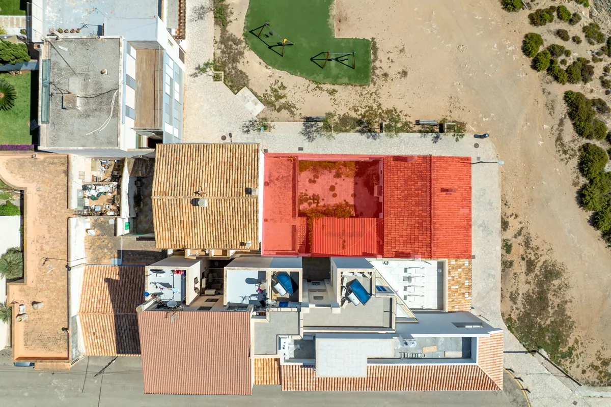 Opknapwoning in eerste lijn aan zee in Colonia de Sant Jordi-3