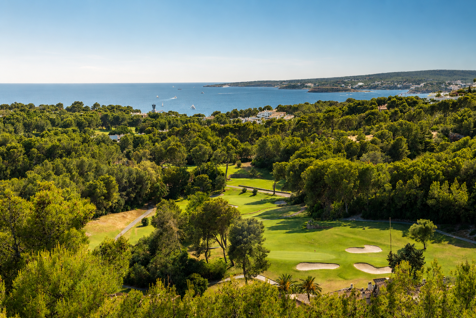 Straordinaria villa mediterranea con vista sul mare e sul campo da golf a Bendinat-3