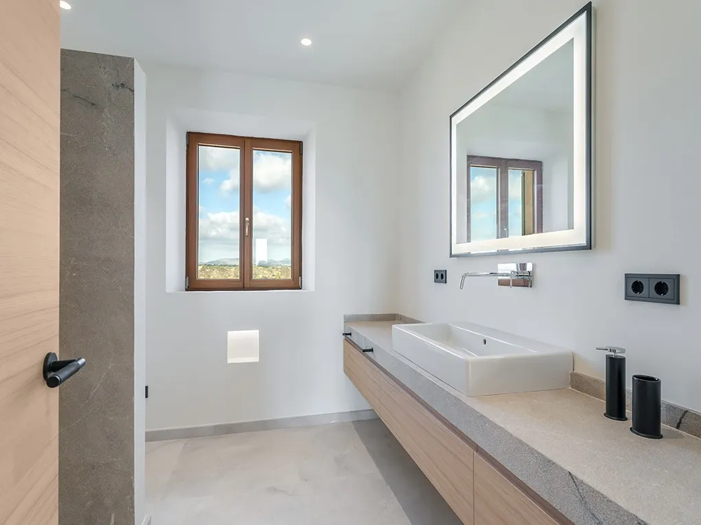 New build finca with large pool in excellent location-8