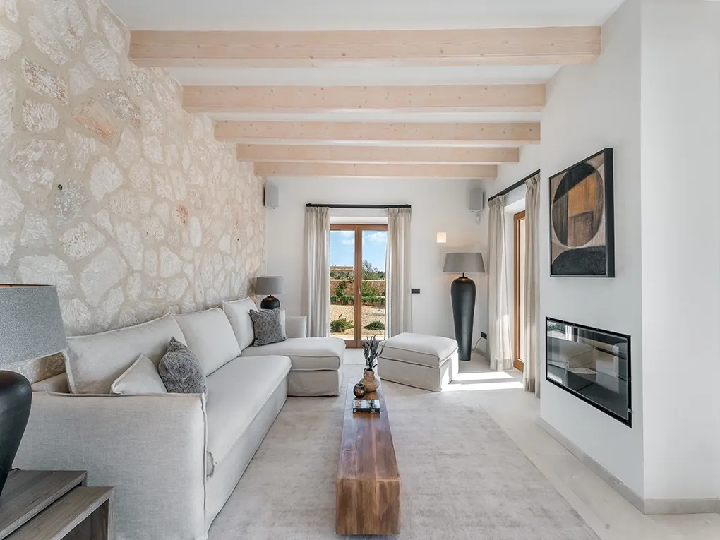 New build finca with large pool in excellent location-6