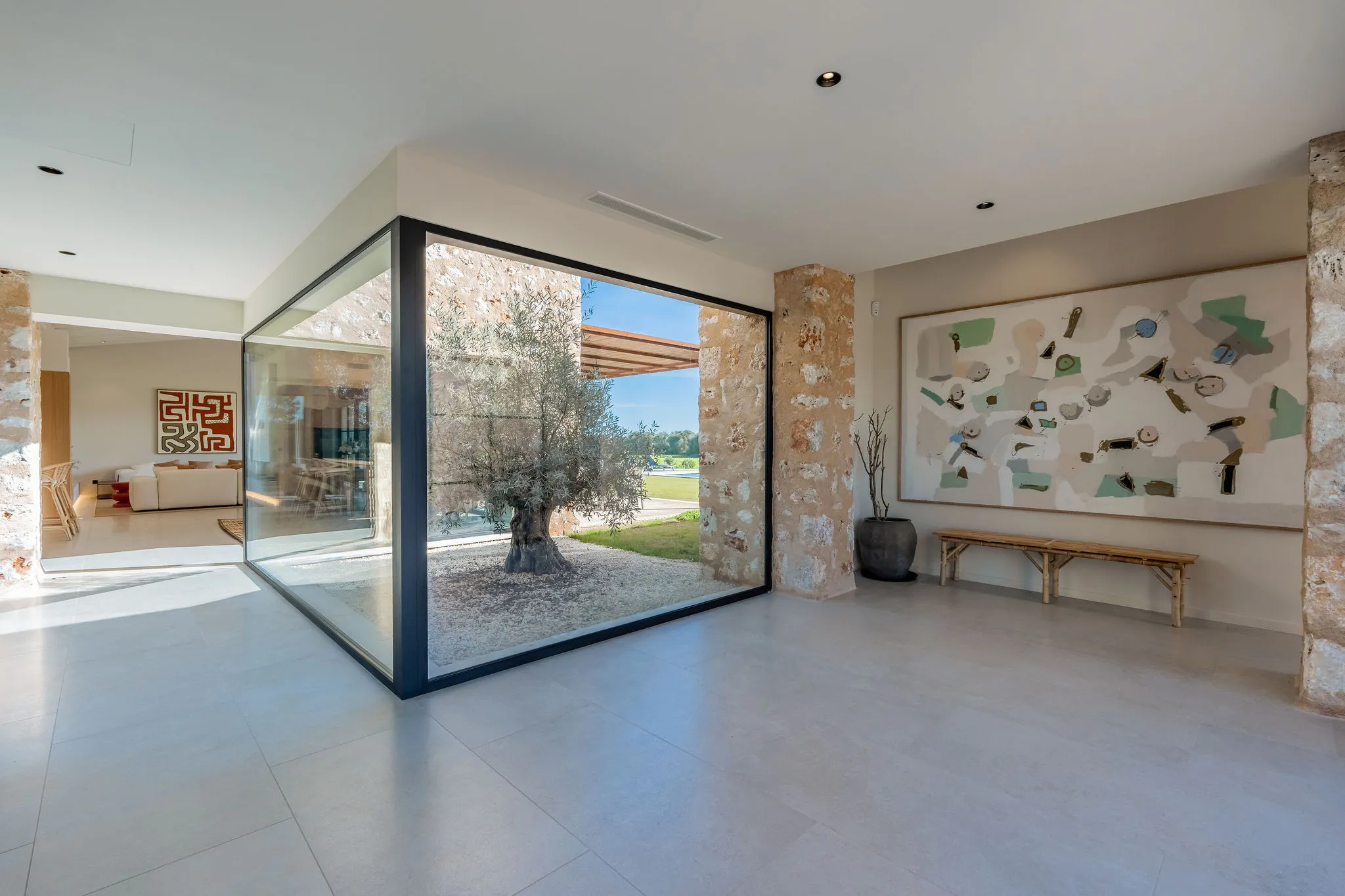 Exclusive finca with pool and large grounds-11