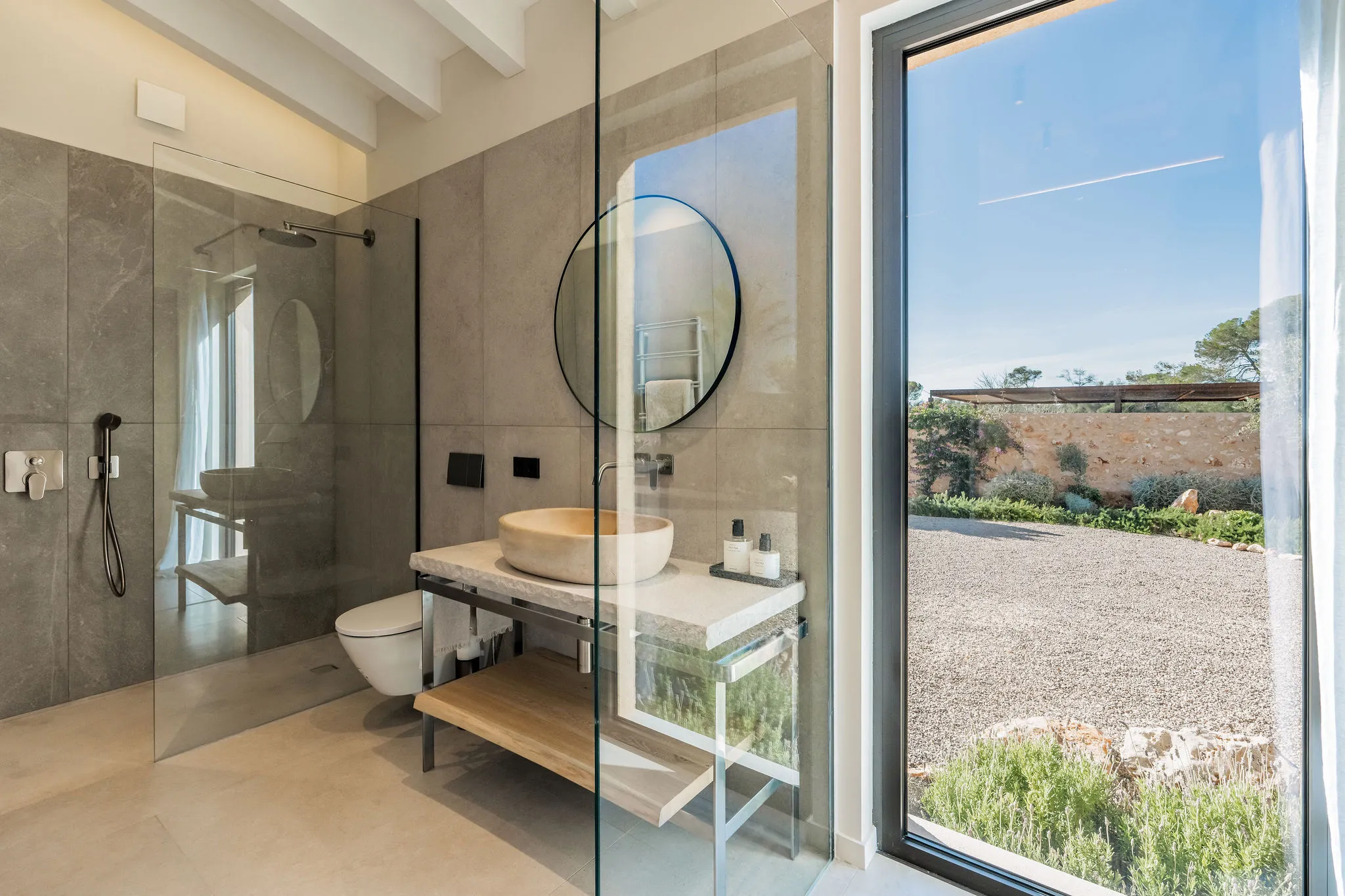 Exclusieve finca met zwembad en ruim perceel-16