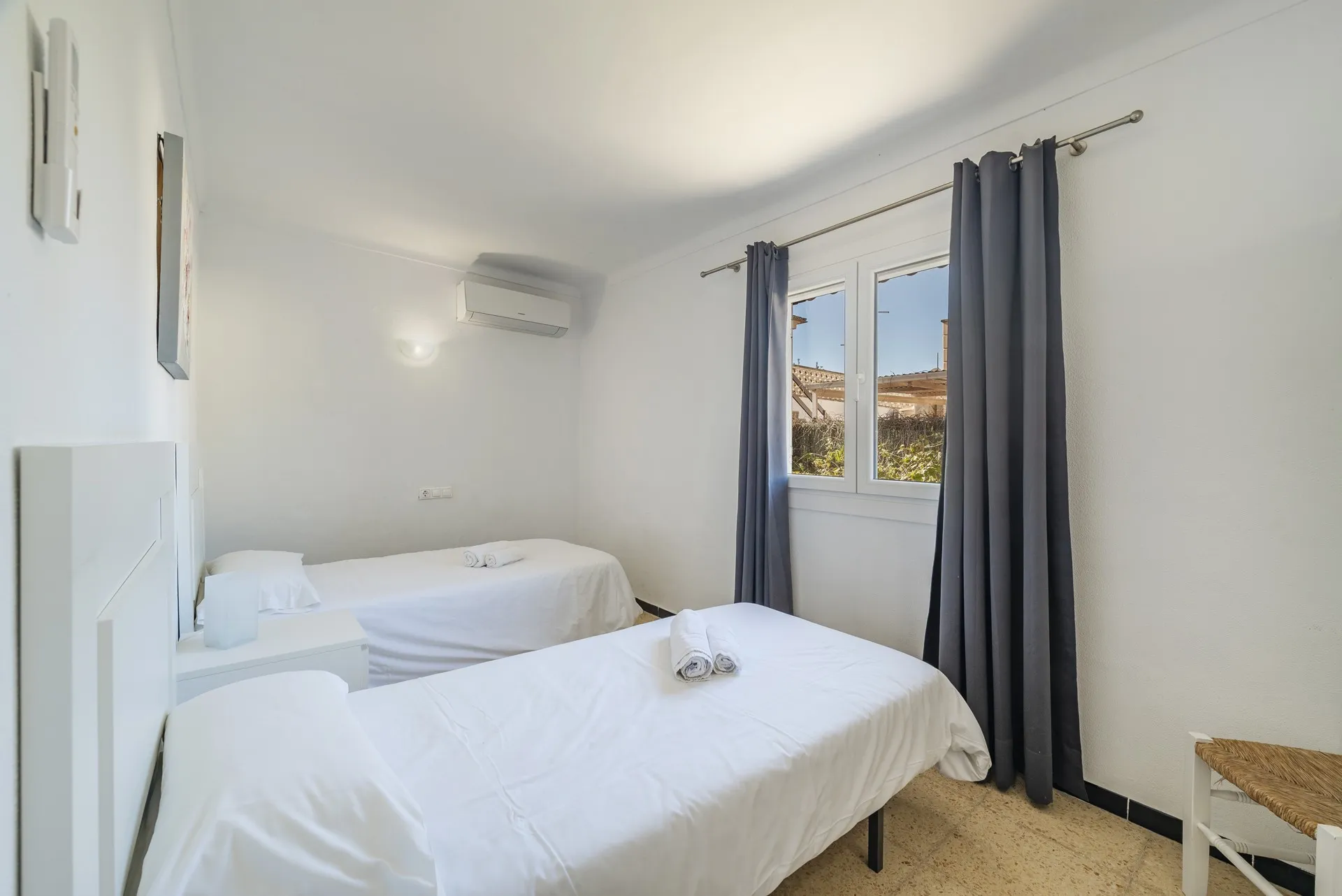 Piękny dom z licencją na wynajem wakacyjny, zaledwie 3 minuty spacerem od plaży w Alcudia, Majorka-13