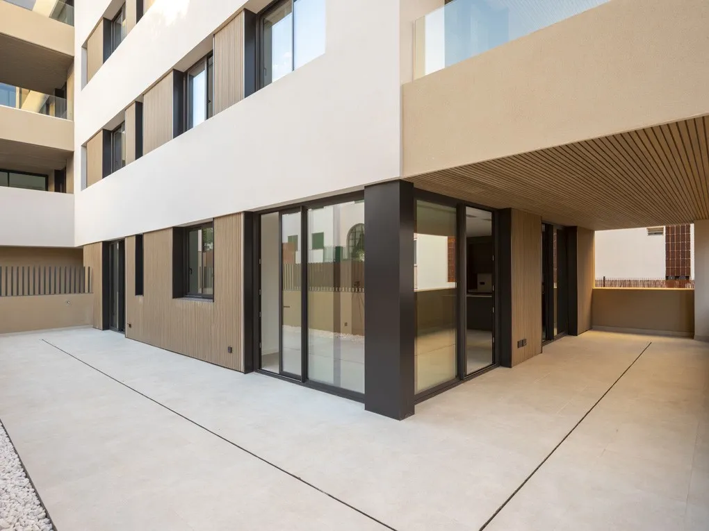 Jasny parter w nowoczesnej, nowej inwestycji-7