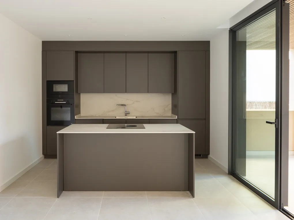 Jasny parter w nowoczesnej, nowej inwestycji-5