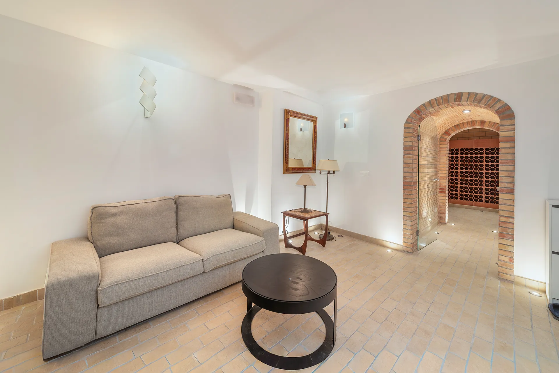 Wohnen auf höchstem Niveau - Designvilla mit Infinity-Pool und einzigartiger Architektur-23