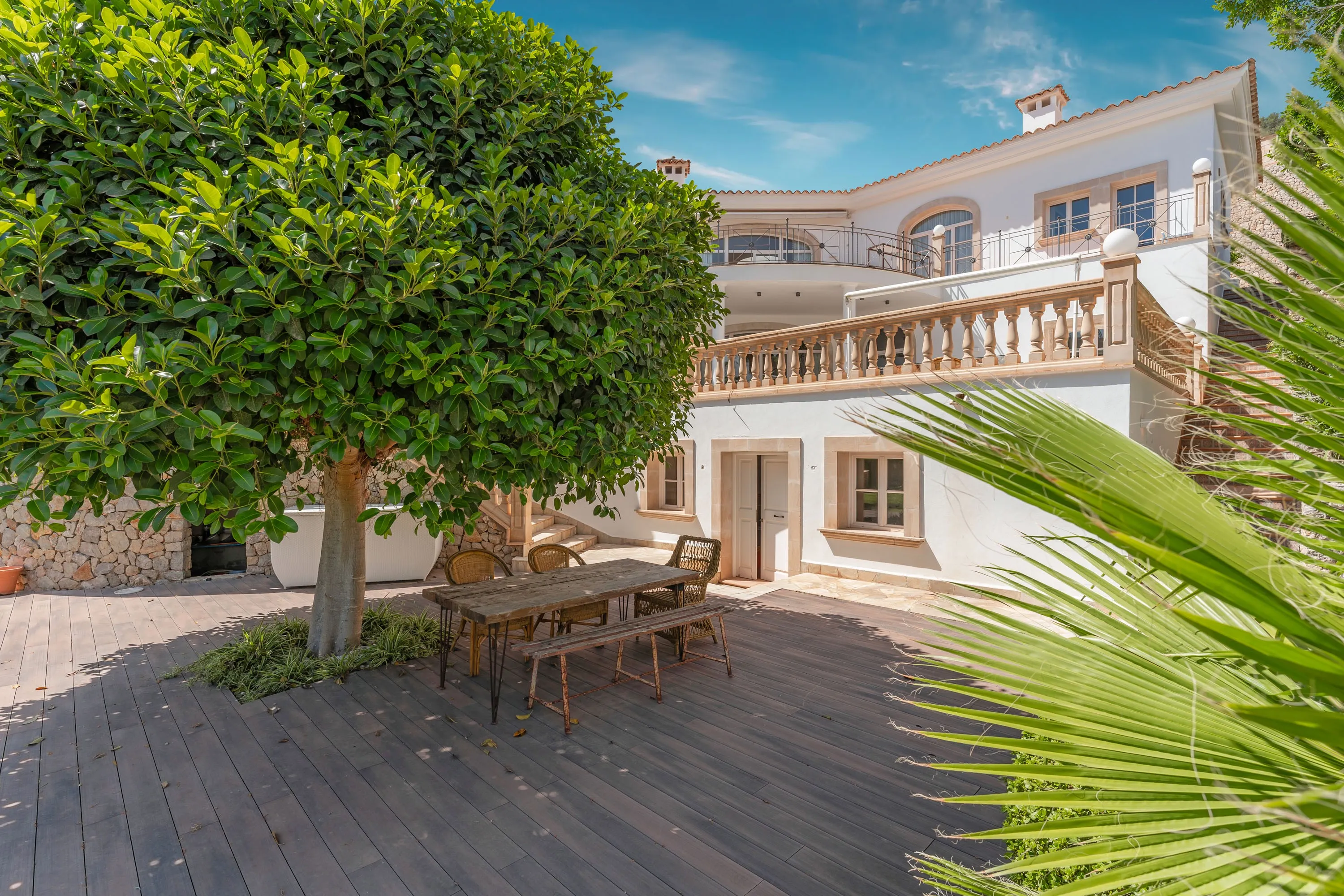 Great Mediterranean villa with holiday rental licence in Son Vida-10