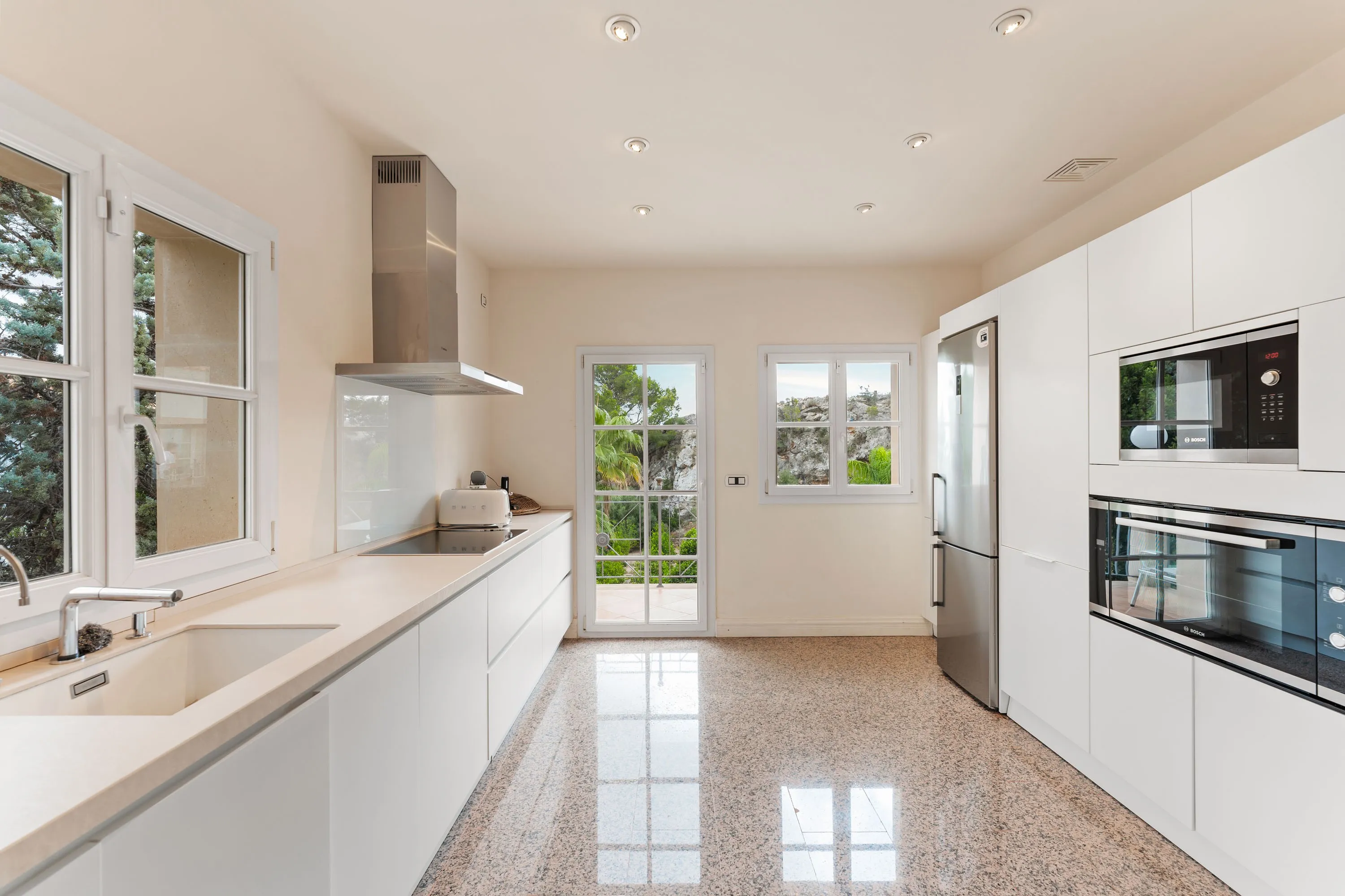 Great Mediterranean villa with holiday rental licence in Son Vida-16