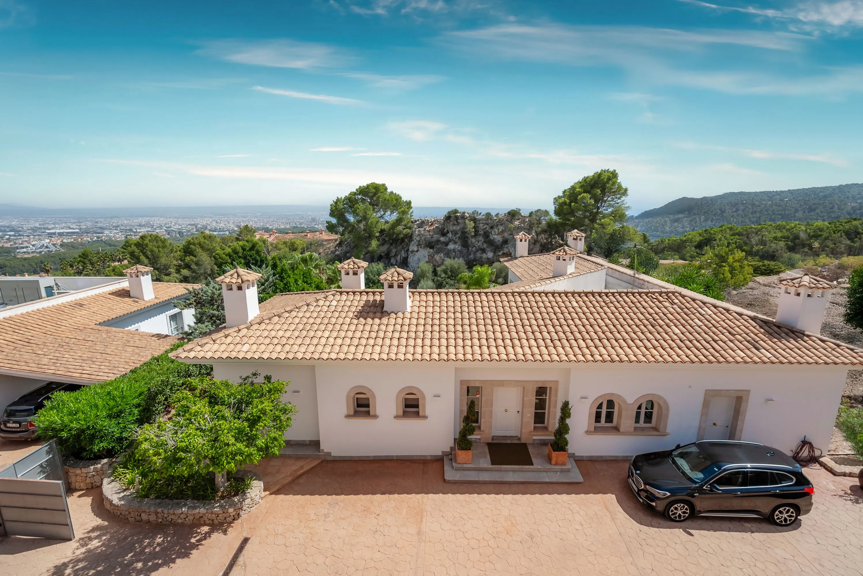 Great Mediterranean villa with holiday rental licence in Son Vida-11