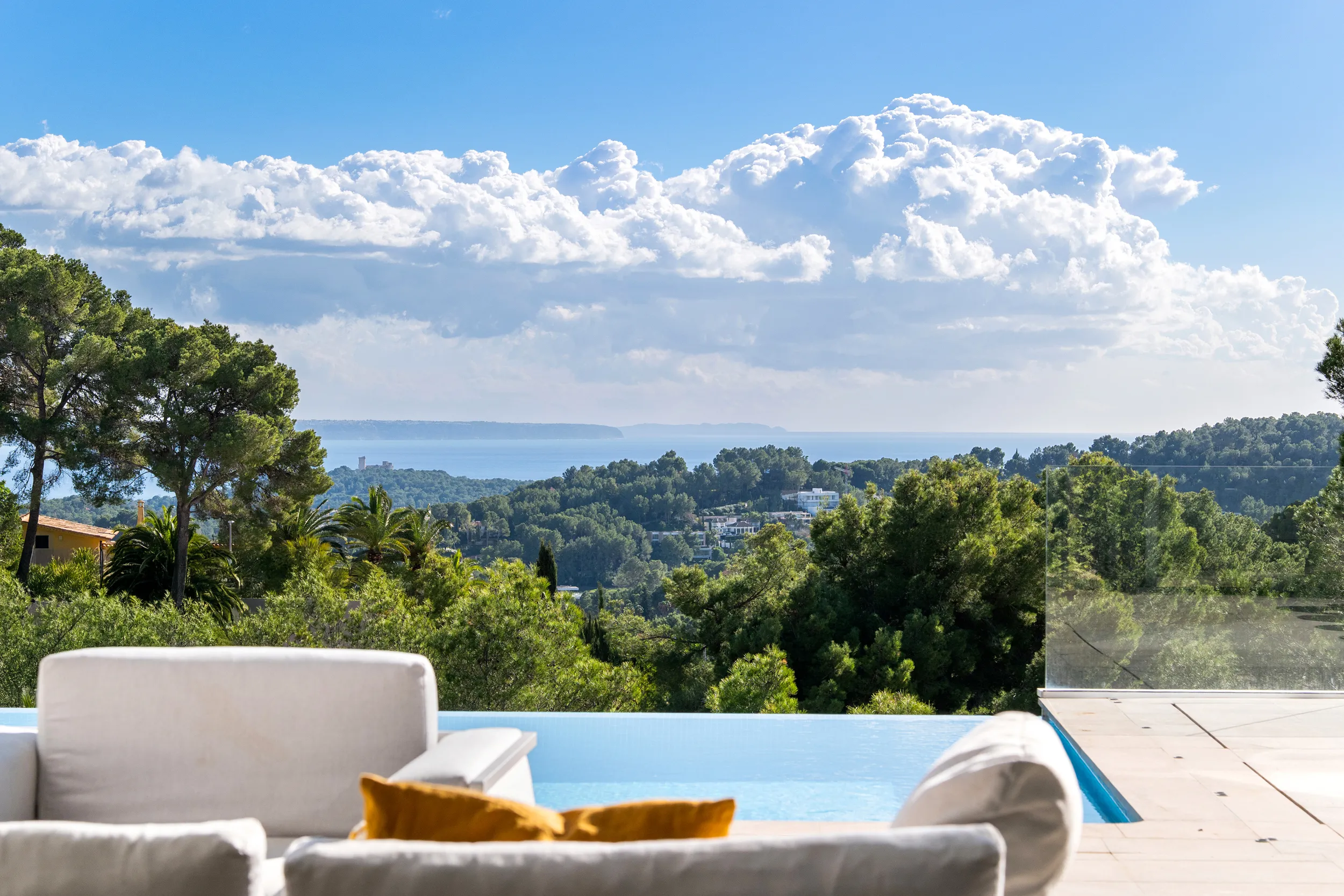 Villa moderna con vistas al mar en Son Vida-2