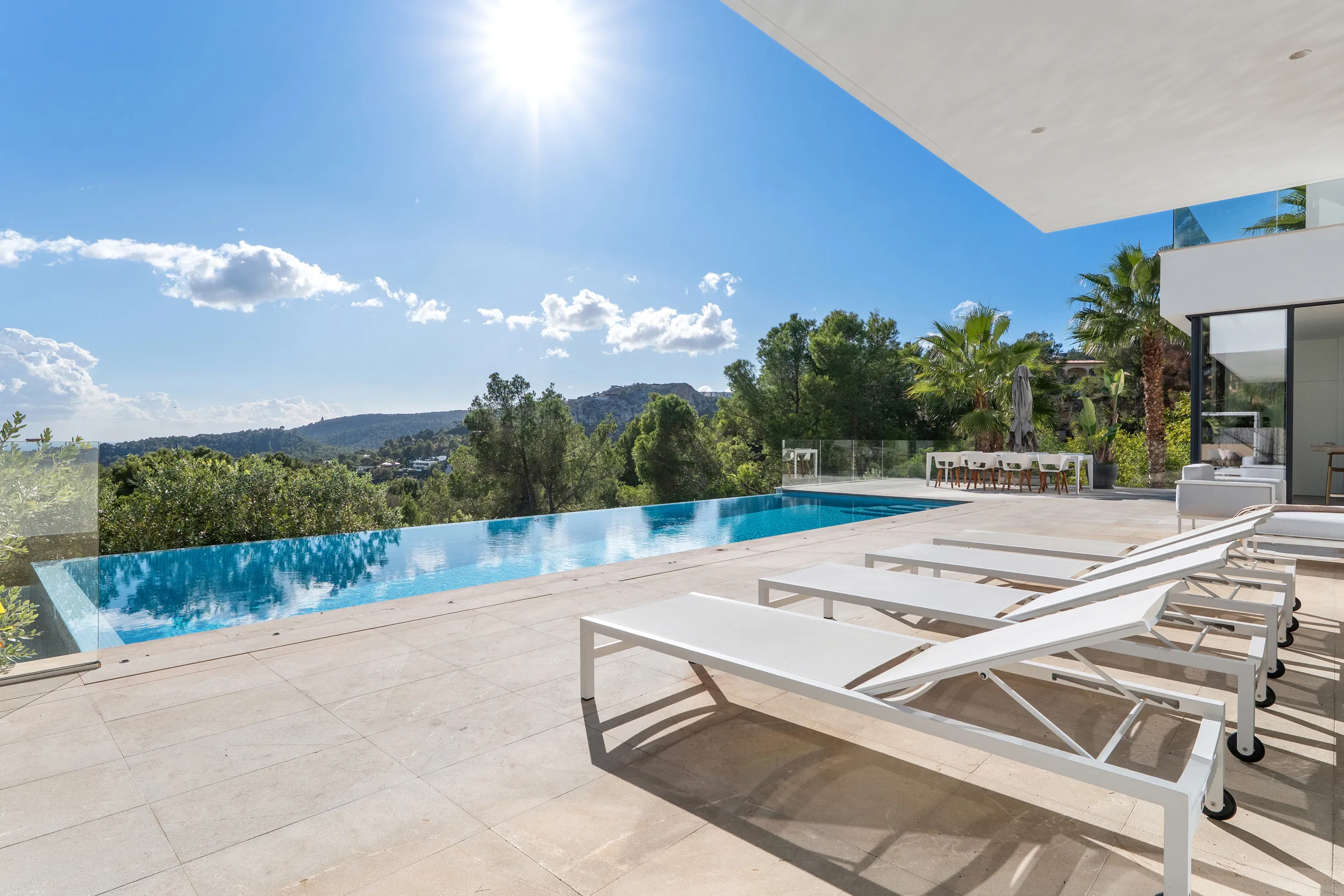 Villa moderna con vistas al mar en Son Vida-3