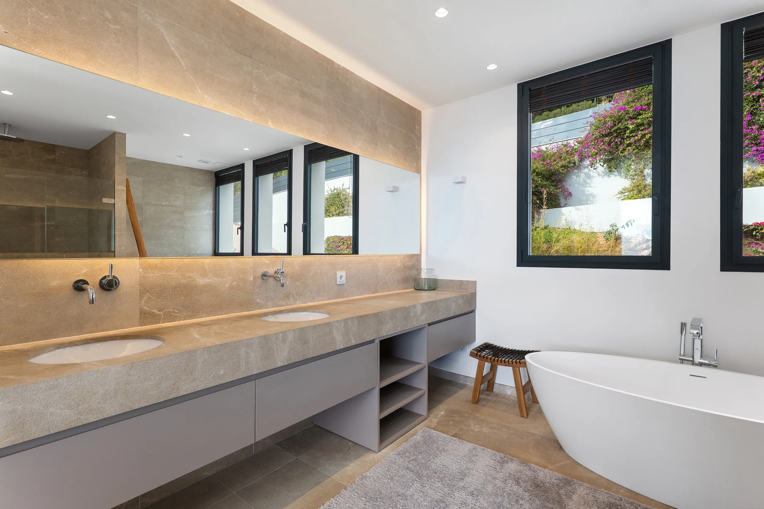 Villa moderna con vistas al mar en Son Vida-16