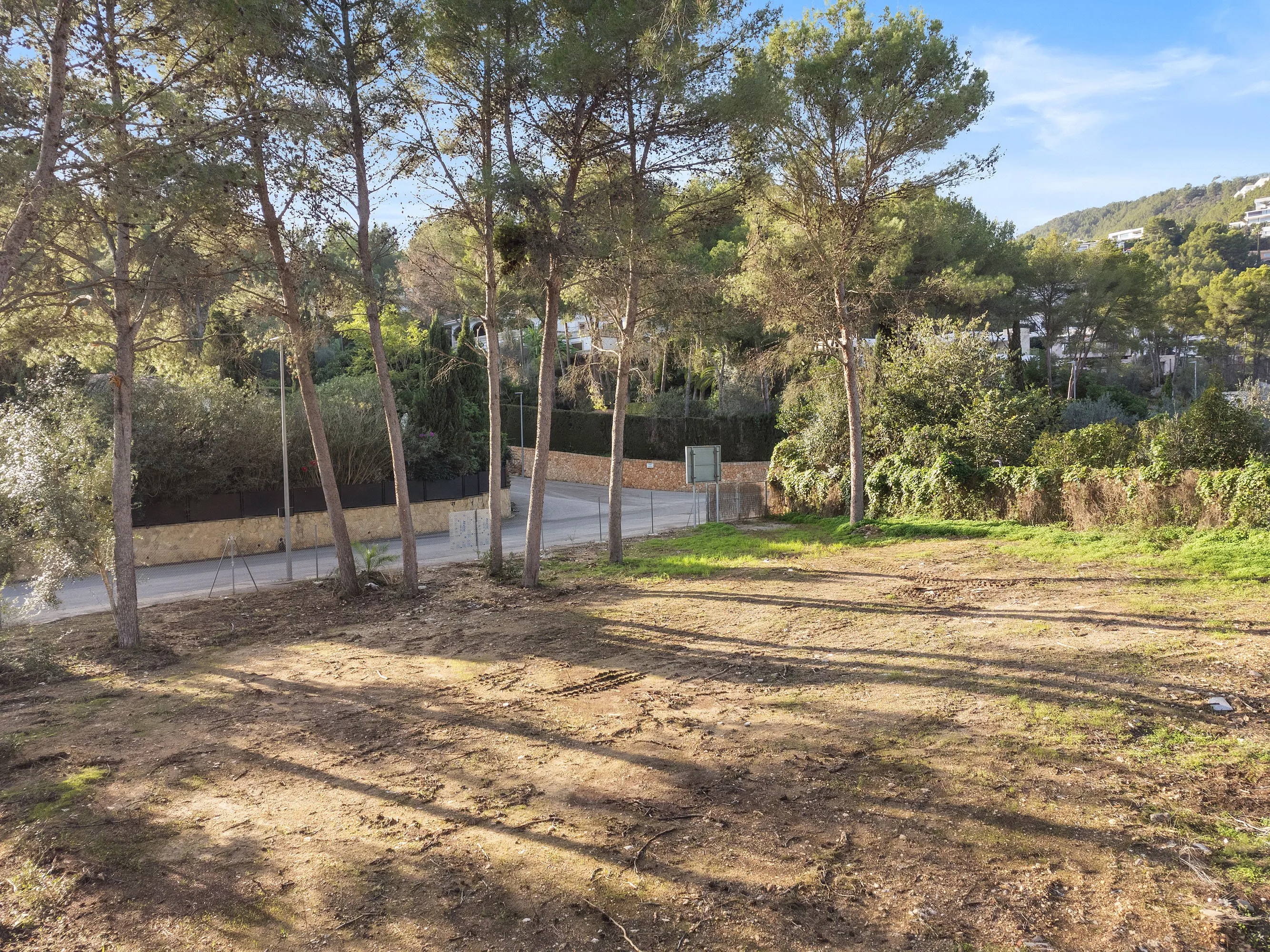 Duża działka budowlana z projektem i pozwoleniem na budowę-3