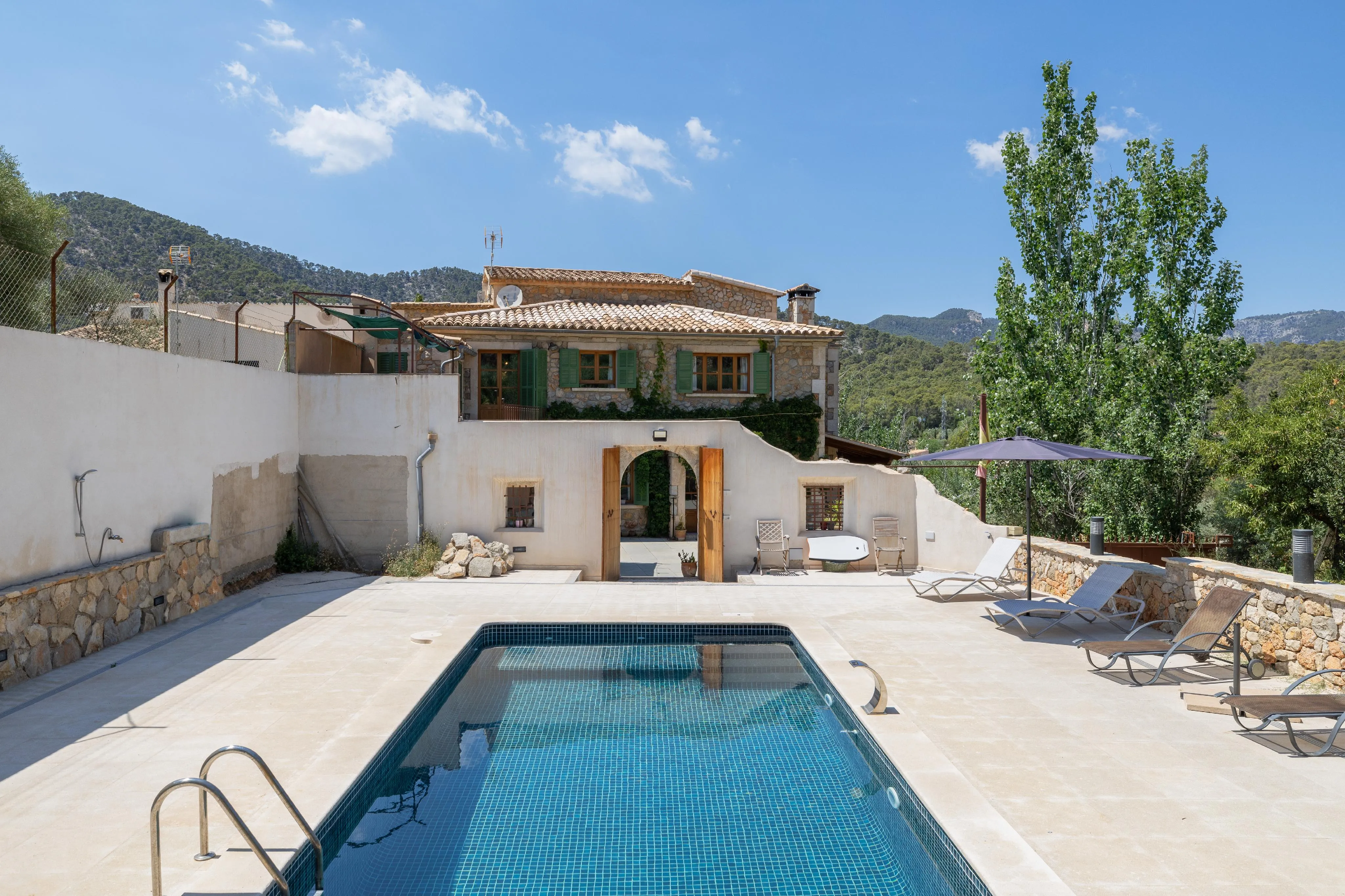 Finca z widokiem na góry Tramuntana-4