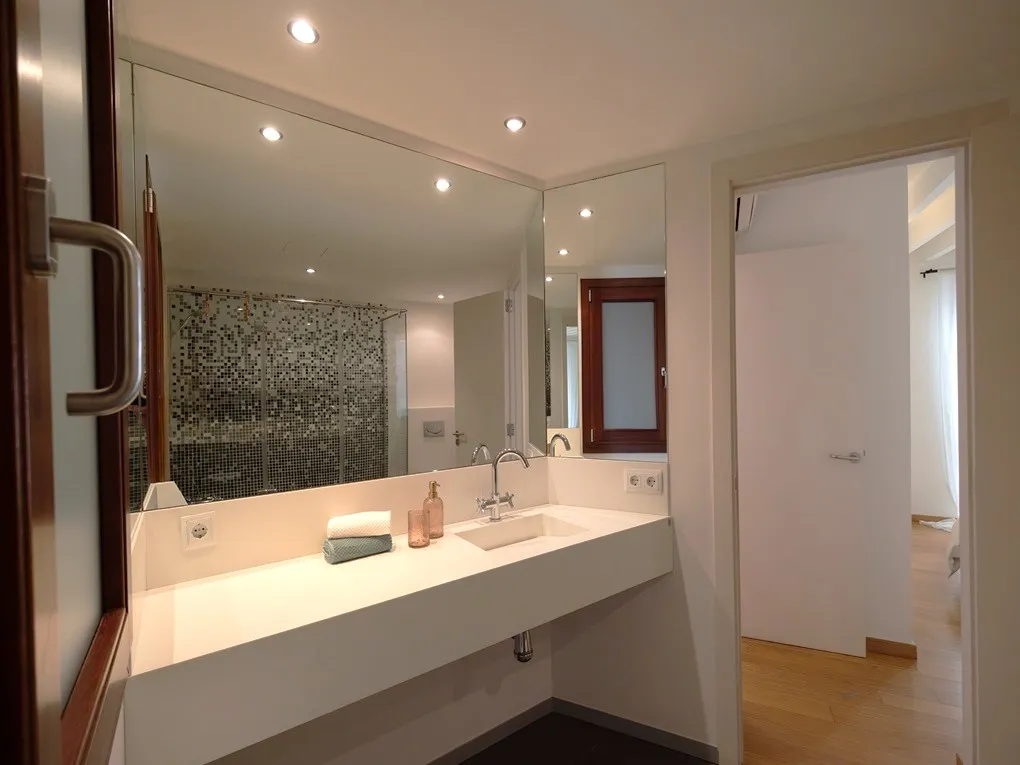 Apartamento moderno con ascensor en pleno centro-11