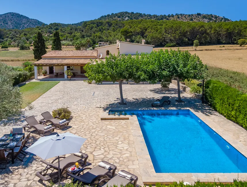 "VILLA CAN PEDRO" feriebolig i Pollensa-1