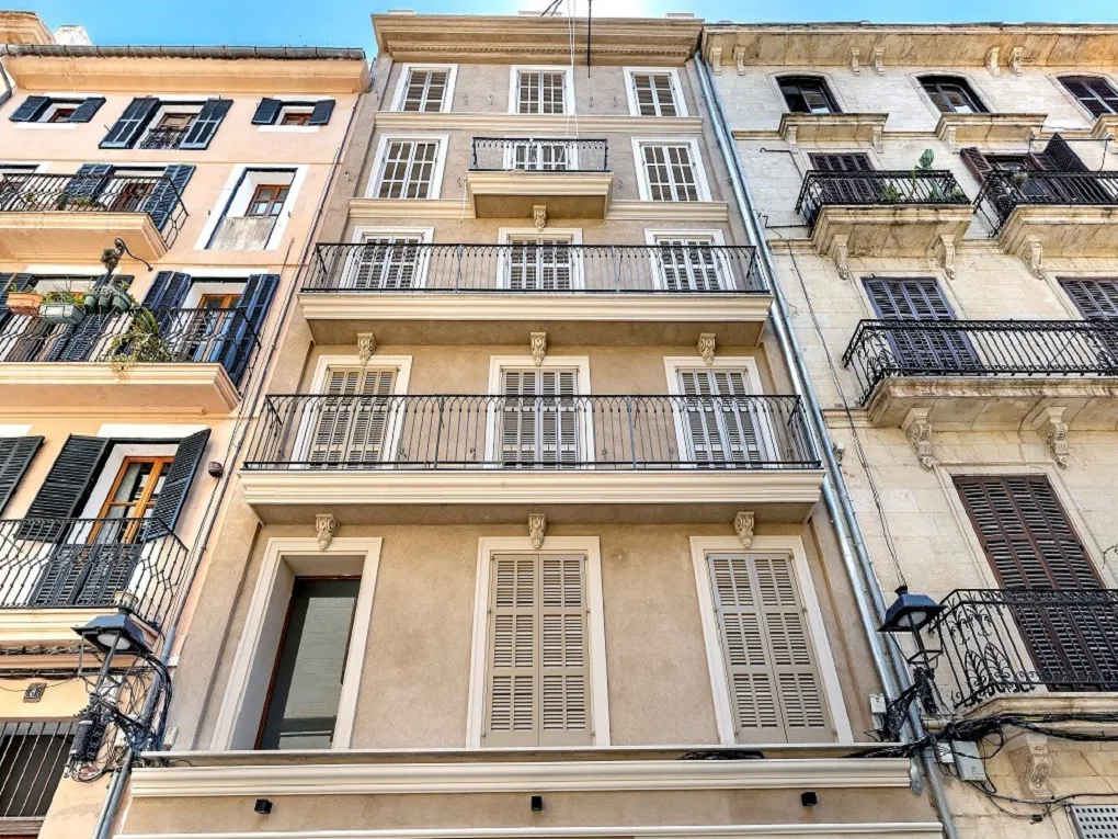 Mooi appartement in gerestaureerd gebouw in de oude stad met lift-2