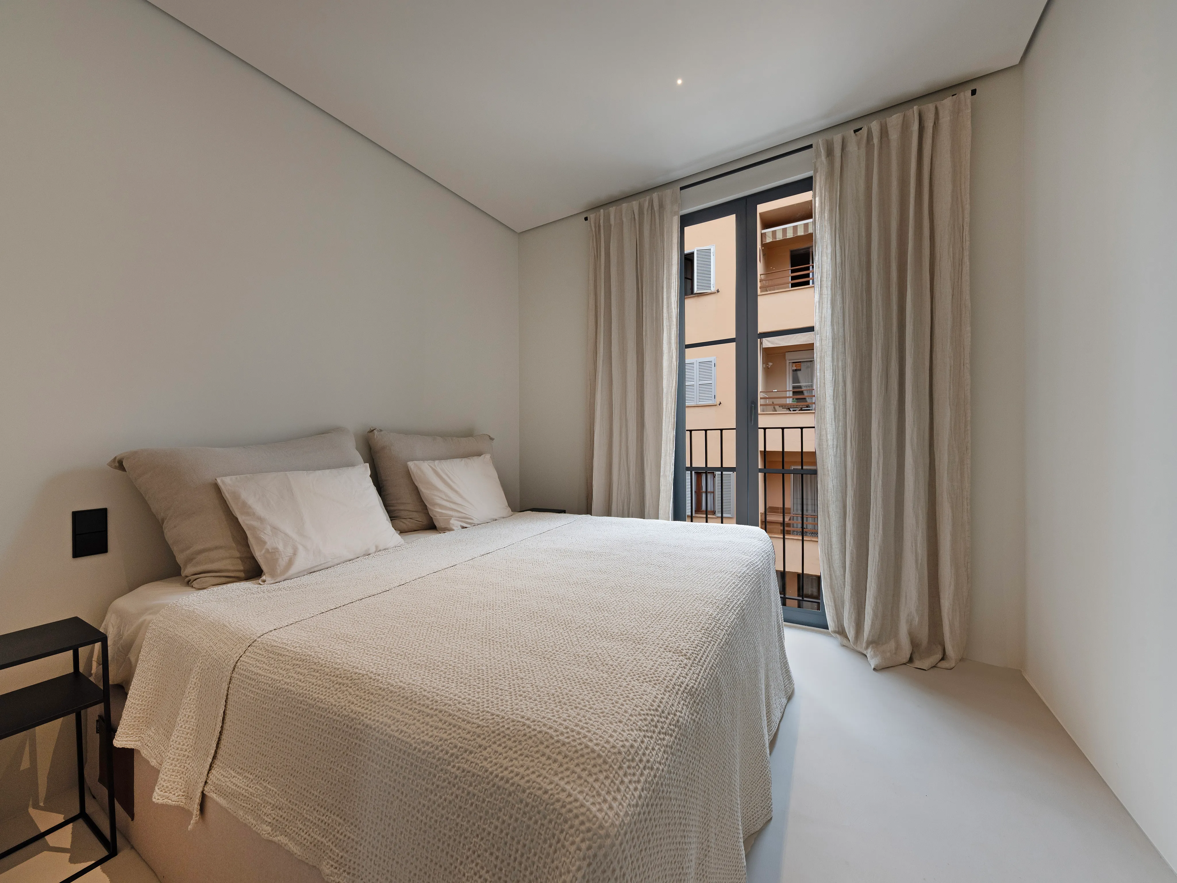 Casa con encanto con piscina y garaje en Santa Catalina-10