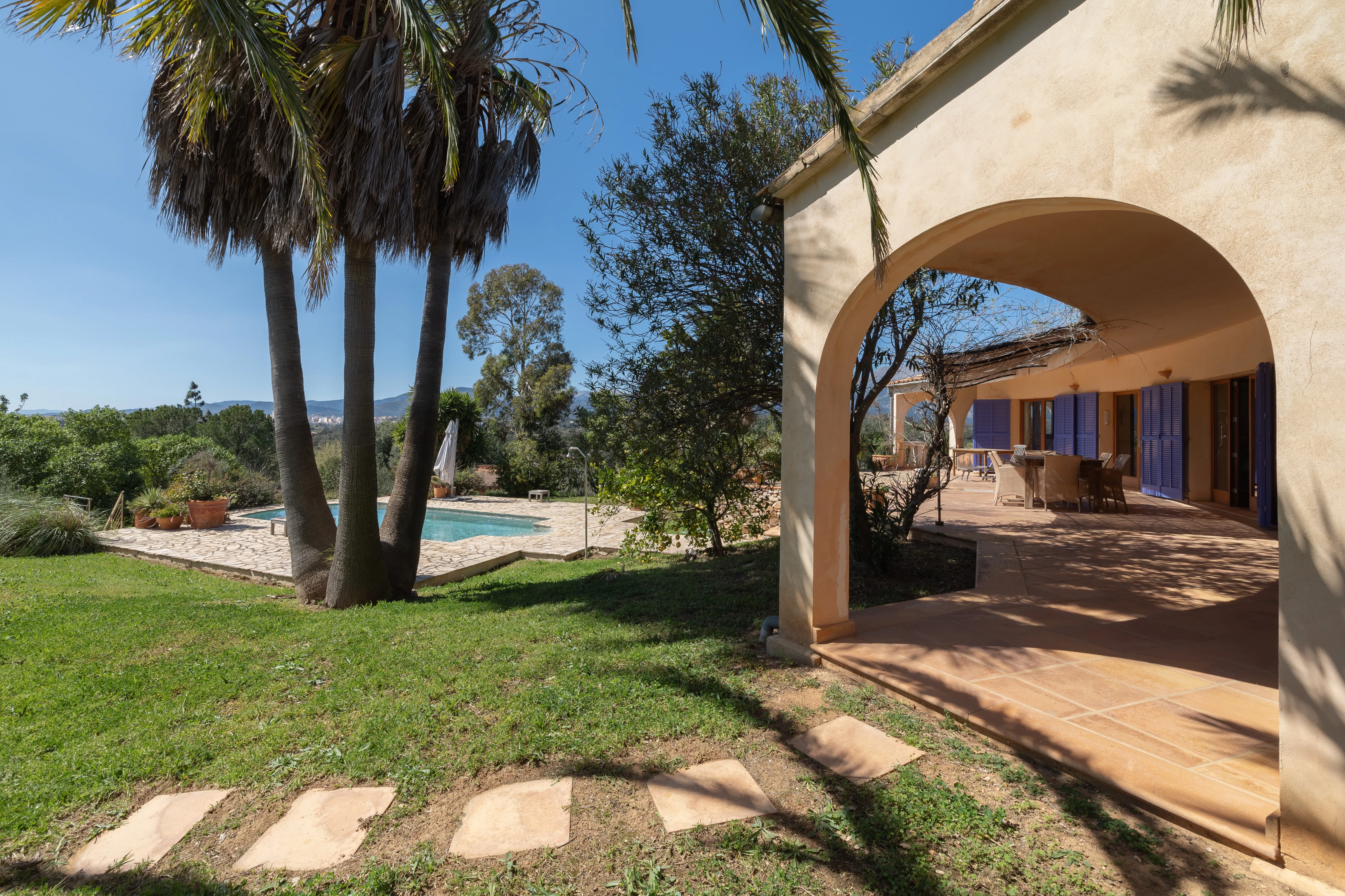 Maison de campagne authentique avec vue panoramique à Inca-19