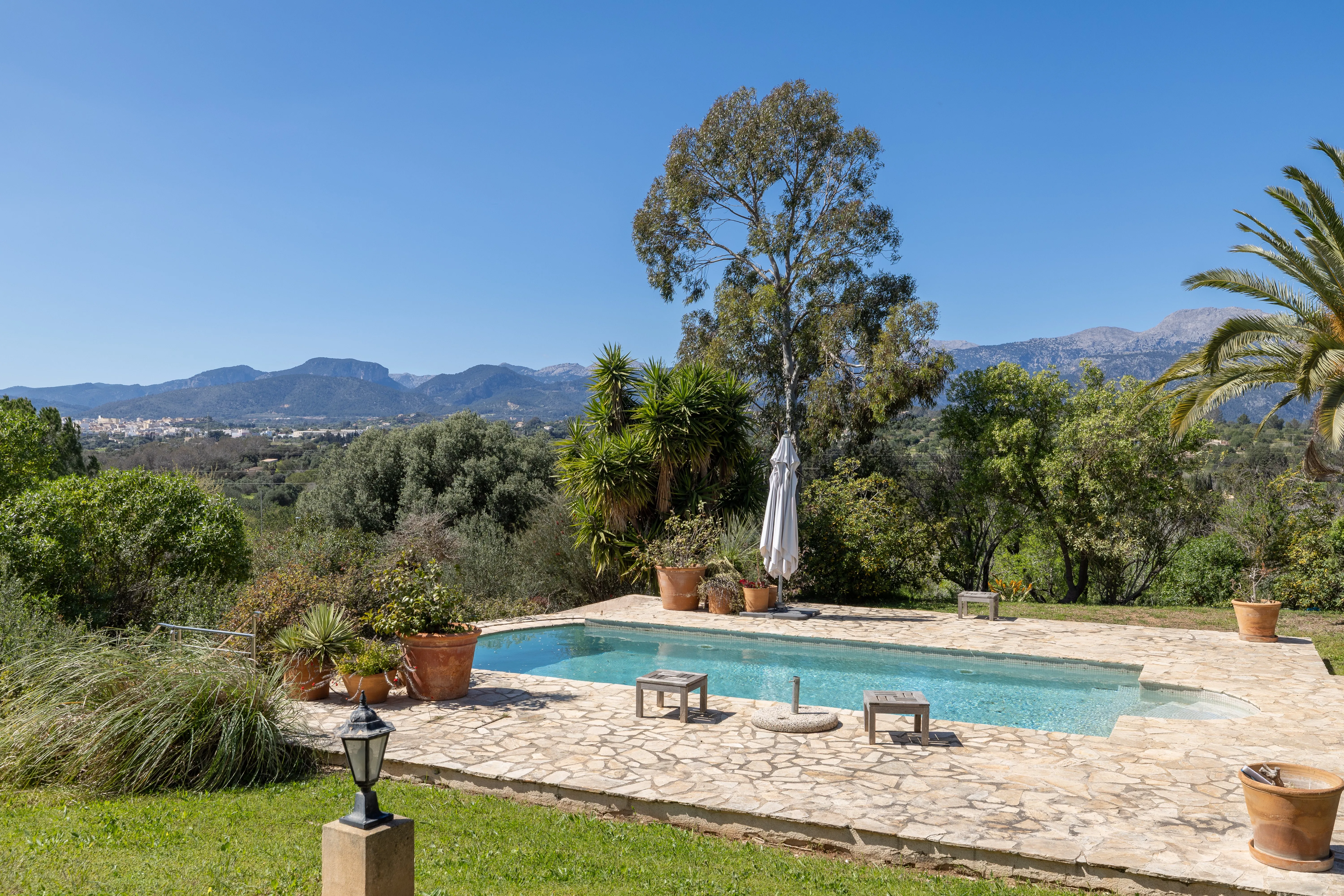 Maison de campagne authentique avec vue panoramique à Inca-1