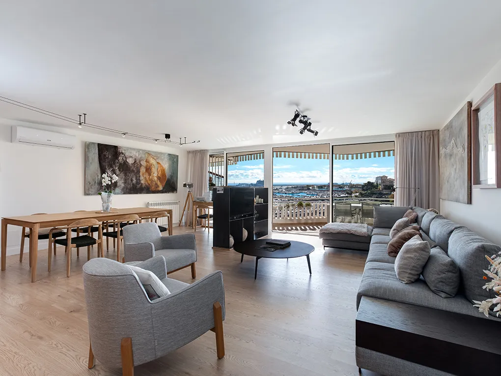 Totalrenoveret lejlighed med udsigt-2