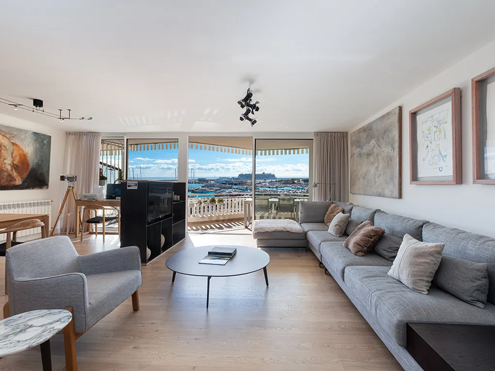 Totalrenoveret lejlighed med udsigt-3