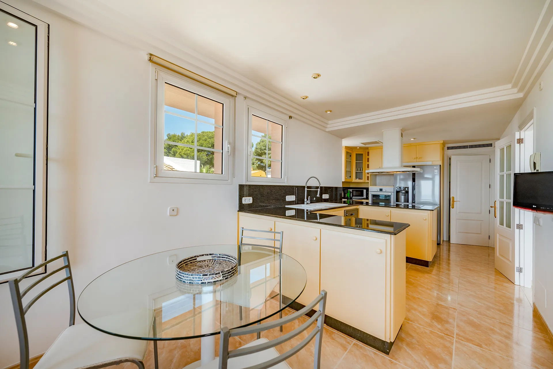 Exclusive villa with a holiday rental license, pool, and sea views in Puerto de Alcudia-7