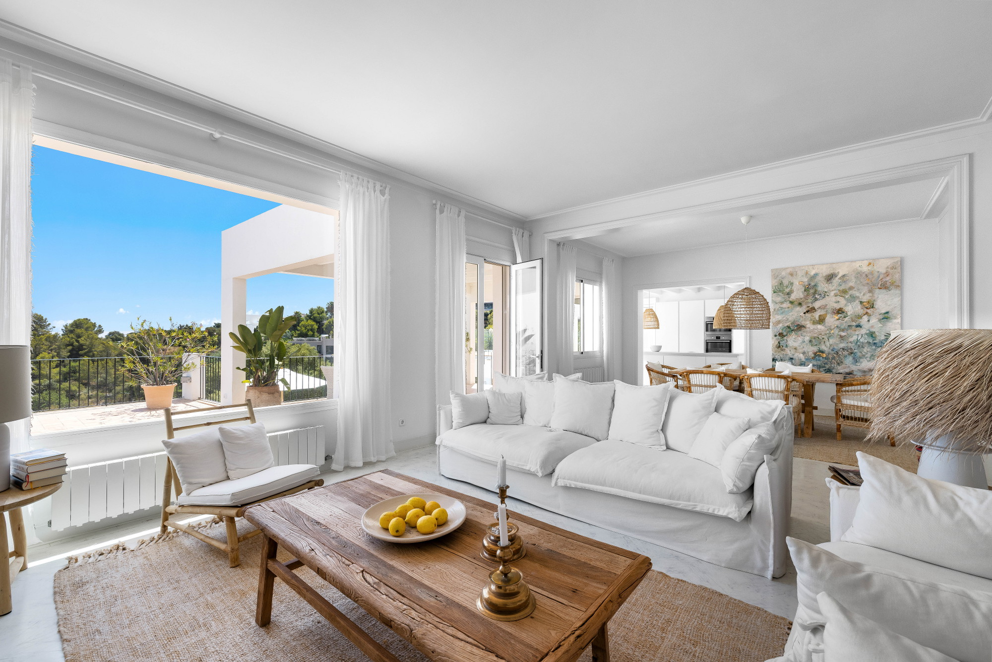 Short term rental: Mediterranean villa with panoramic views of Palma and the sea-4