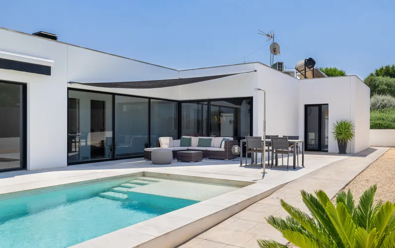 Modern bungalow in Sa Torre
