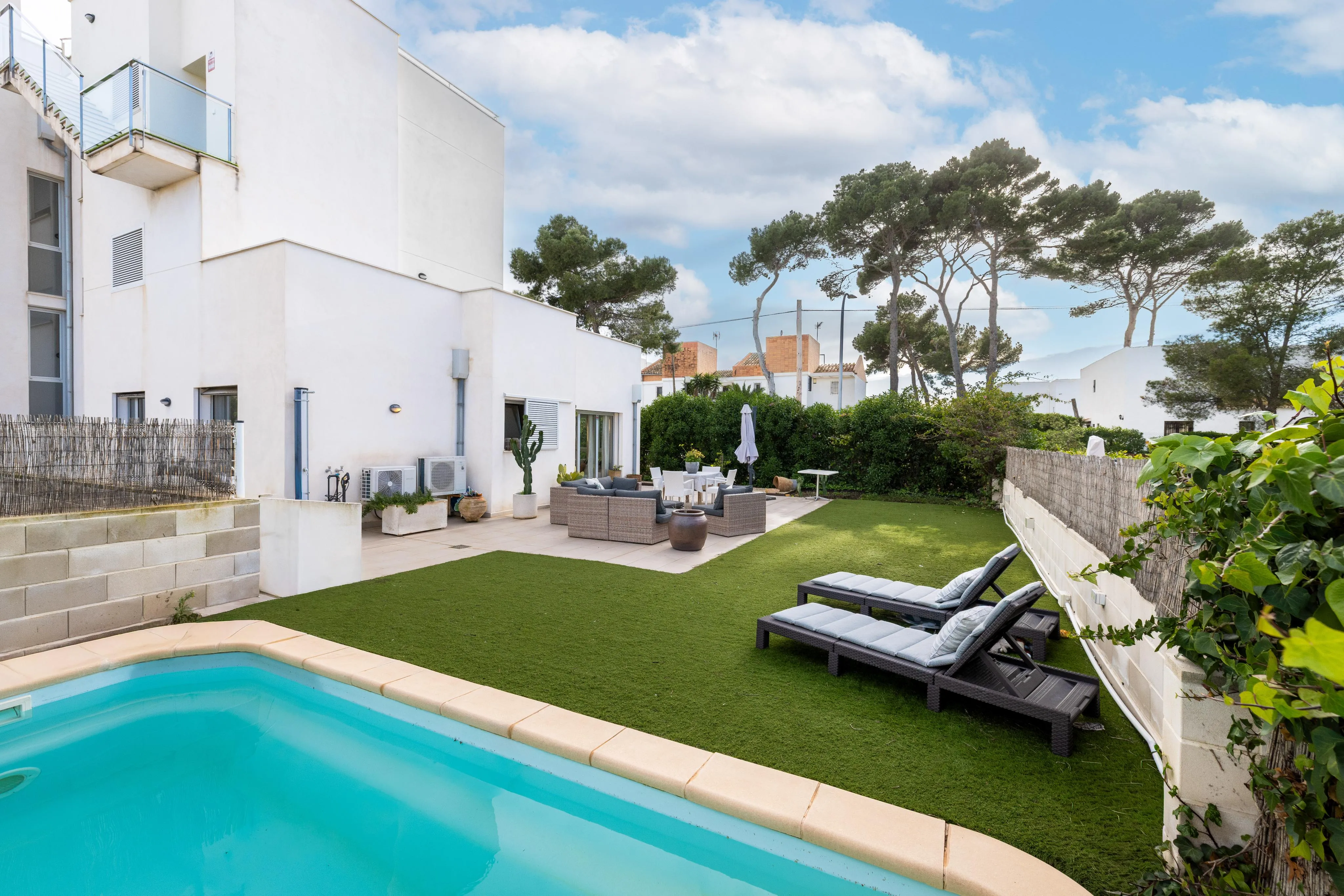 Apartament lluminós en planta baixa amb piscina privada-2