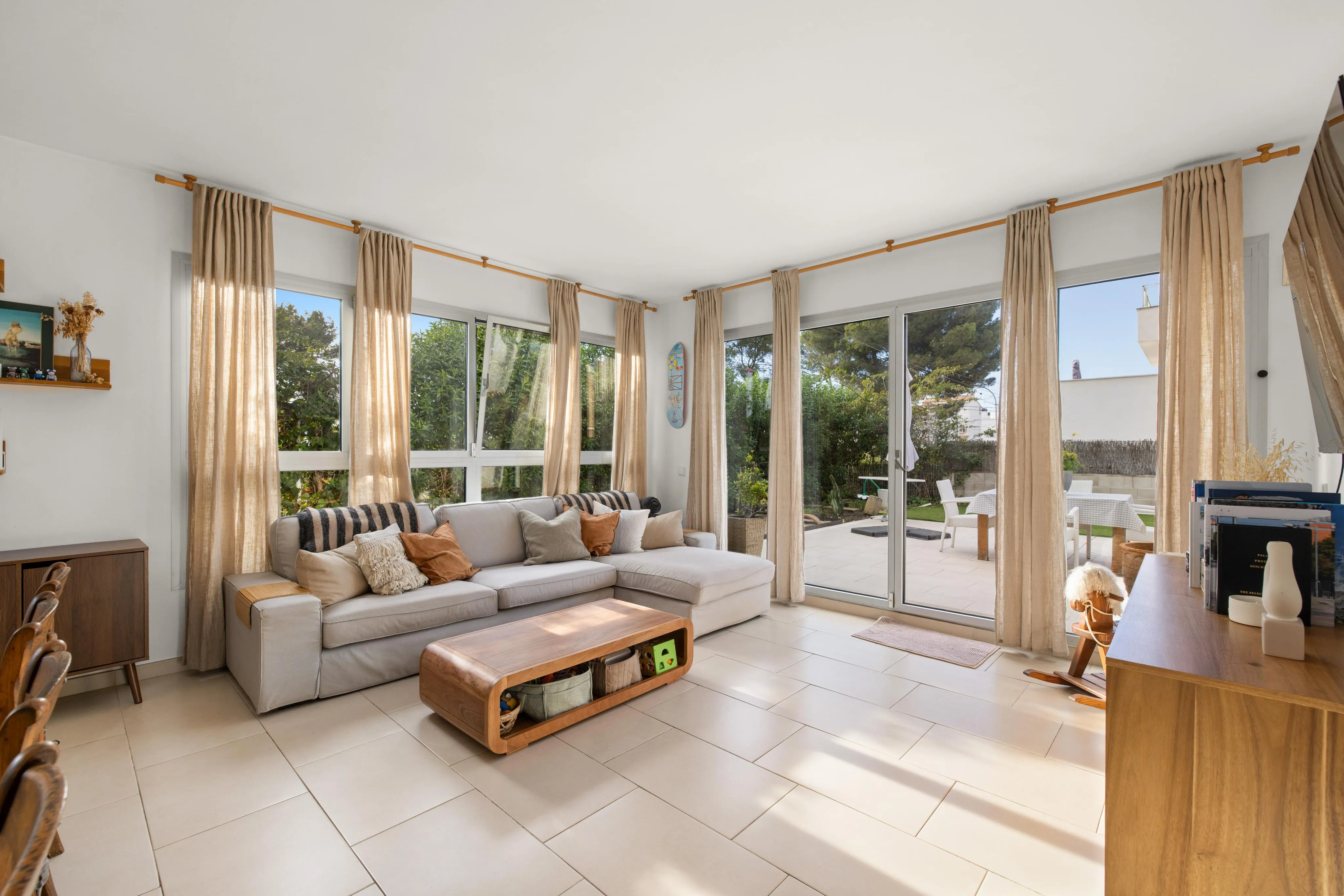 Apartament lluminós en planta baixa amb piscina privada-3