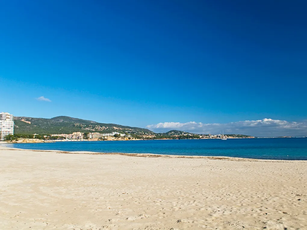Strandnahes Baugrundstück mit Teil-Meerblick-5