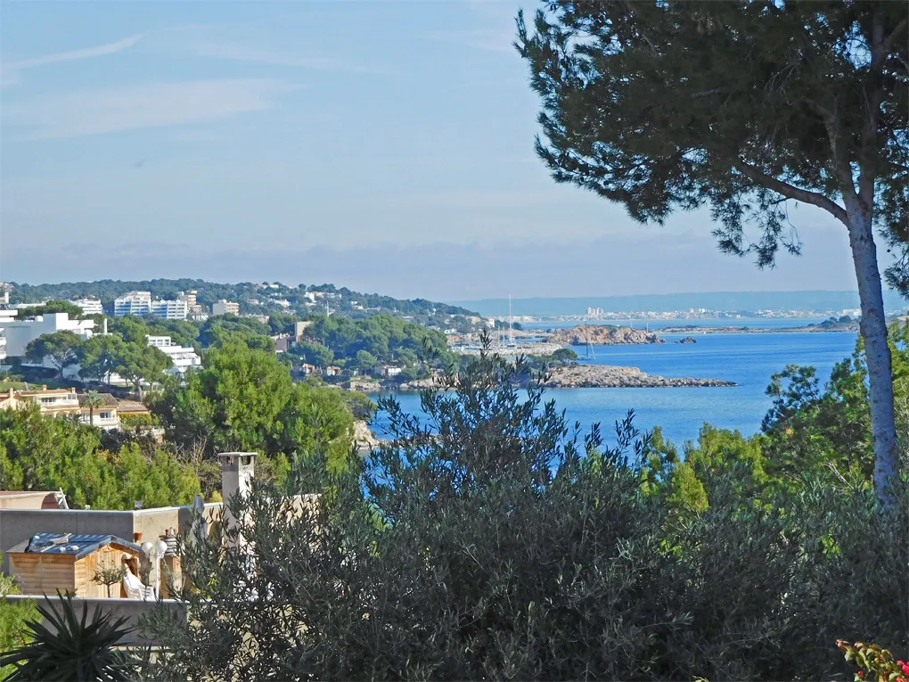Strandnahes Baugrundstück mit Teil-Meerblick-2