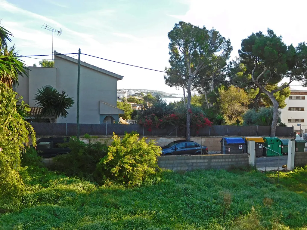 Strandnahes Baugrundstück mit Teil-Meerblick-3