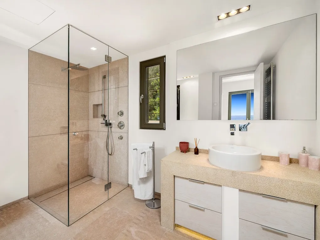 Villa haut de gamme avec vue panoramique-17