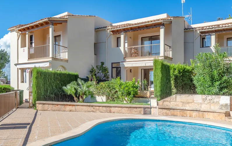 Acollidor apartament en planta baixa en l'exclusiva zona d'Alcanada