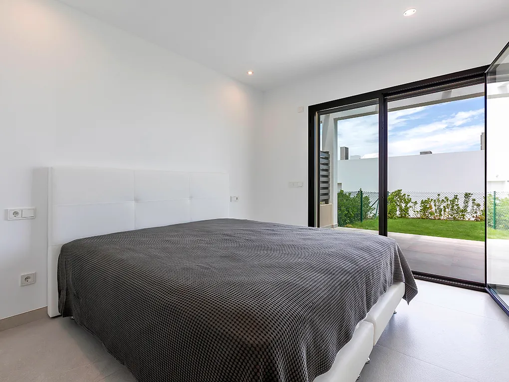 Maison mitoyenne flambant neuve dans le meilleur endroit-6