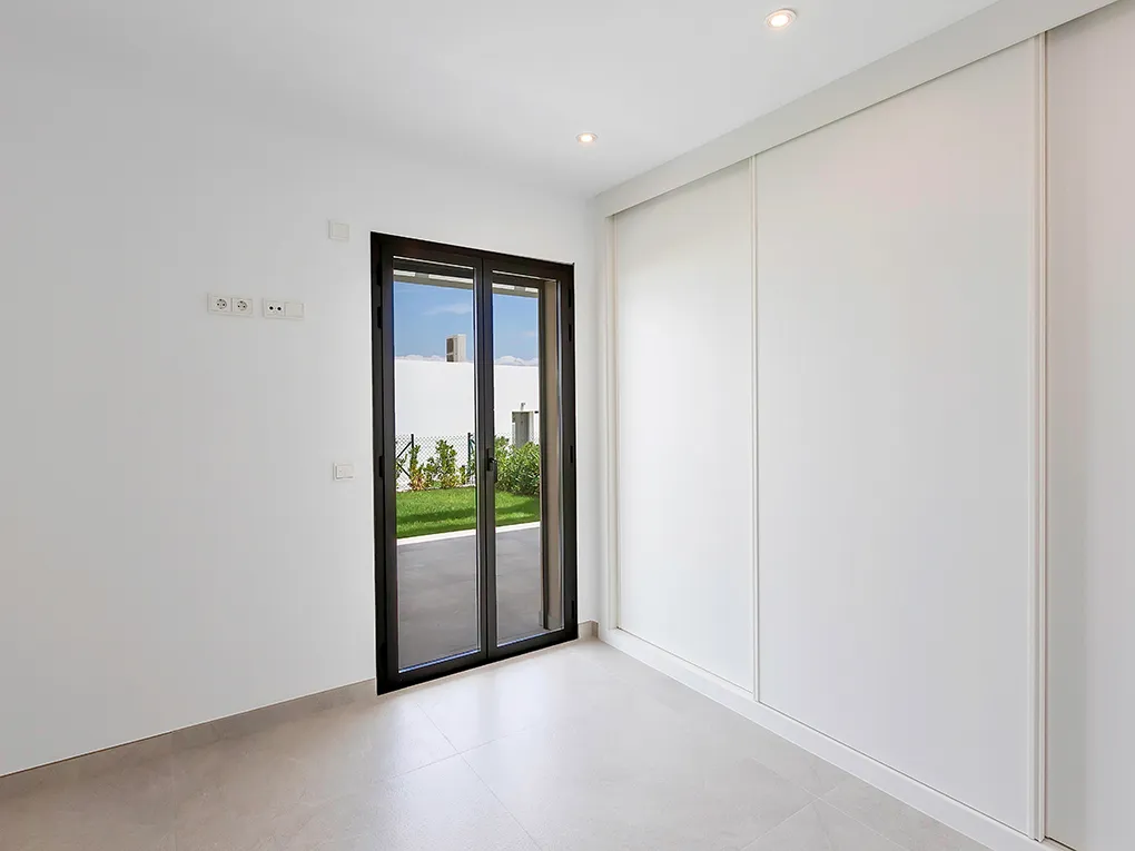 Maison mitoyenne flambant neuve dans le meilleur endroit-10